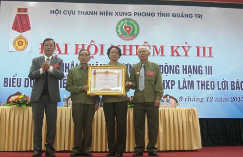 Hội cựu TNXP tỉnh Quảng Trị vinh dự đón nhận Huân chương Lao động hạng Ba